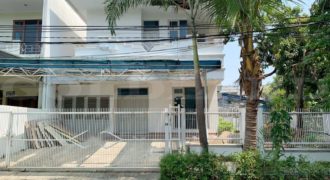 Kode : 17013 (Br/Fd/At), Dijual rumah Pluit, Luas 400 meter (16×25 m2), jakarta Utara