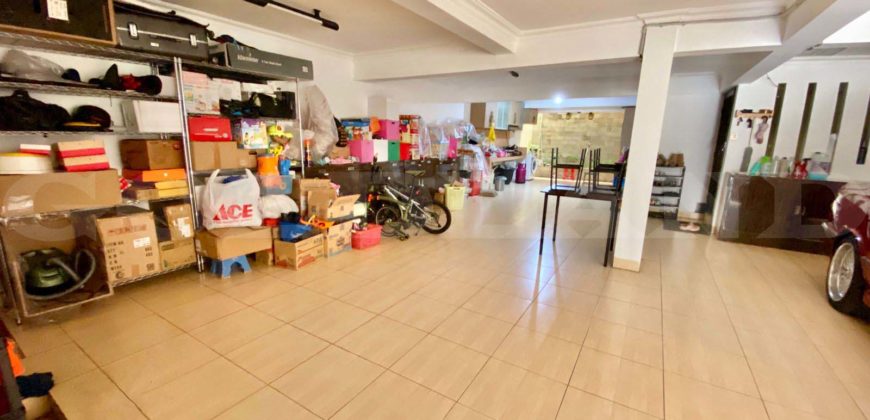 Kode : 17073 (Jm), Dijual rumah sunter, Luas 180 meter (8×22.5 m2), jakarta Utara