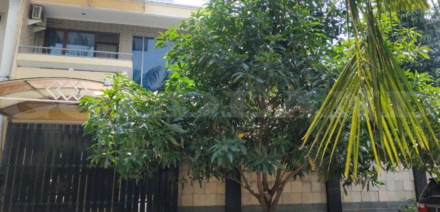 Kode : 17075 (Js), Dijual Rumah sunter, Luas 210 meter, jakarta Utara