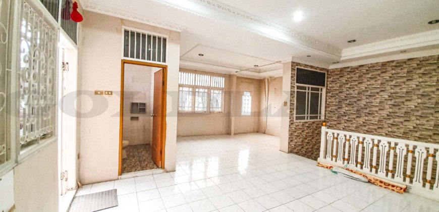 Kode : 17041 (Bn), Dijual rumah sunter, Luas 175 meter (10×17.5 meter), Jakarta Utara