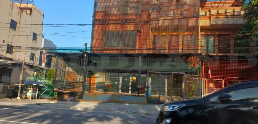 Kode : 17373 (Jf), Dijual ruko muara karang, Luas 300 meter (10×30 m2), Jakarta utara