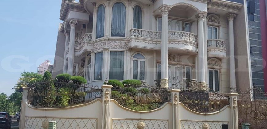 Kode : 16778 (Fd/Br), Dijual Rumah Kelapa gading, Luas 420 meter (21×20 m2), jakarta Utara