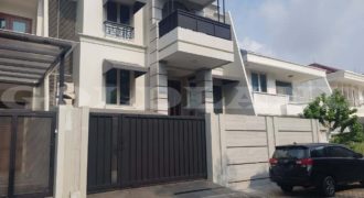 Kode : 02106 (Br), Dijual Rumah Kelapa gading, Luas 300 meter (12×25 m2), jakarta Utara