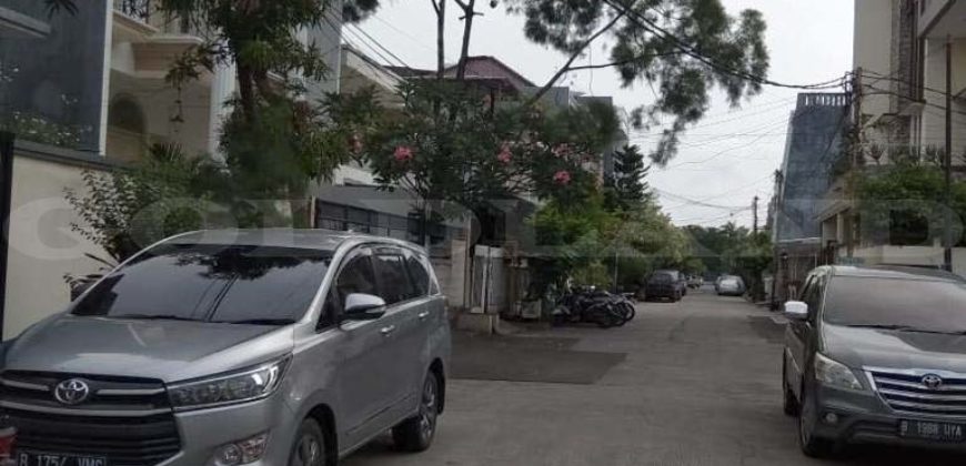 Kode : 16974 (Si), Dijual Rumah sunter, Luas 200 meter (10×20 m2), jakarta Utara