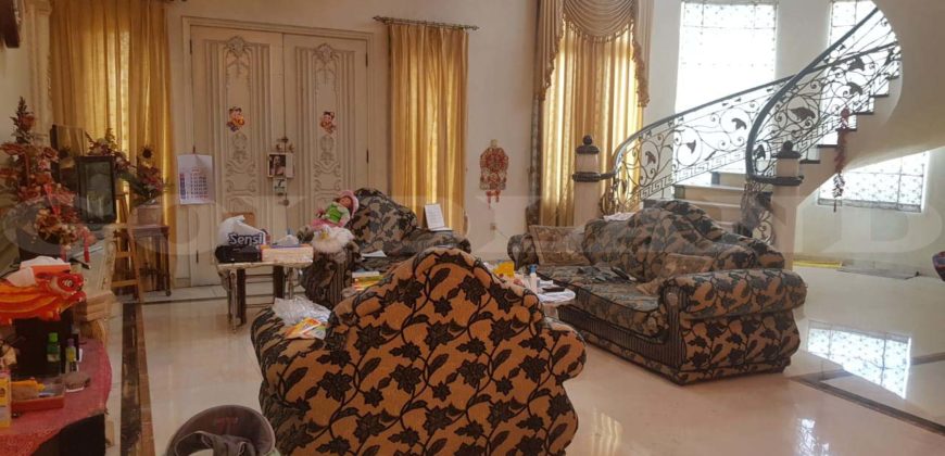 Kode : 16778 (Fd/Br), Dijual Rumah Kelapa gading, Luas 420 meter (21×20 m2), jakarta Utara