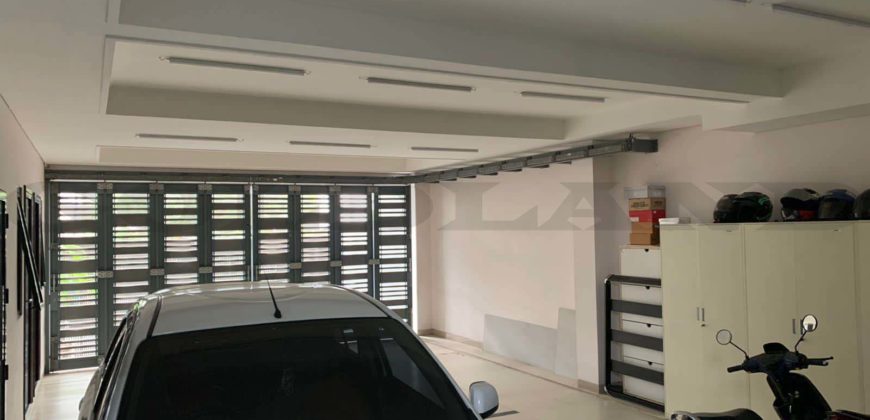 Kode : 17443 (Li), Dijual Rumah Kelapa gading, Luas 180 meter (10×18 m2), Jakarta Utara