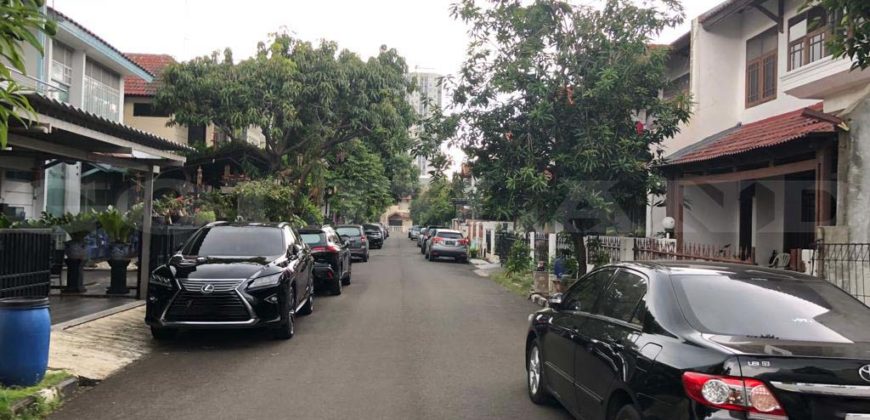 Kode : 13922 (Jm), Dijual Rumah sunter, Luas 180 meter (10×18 m2), jakarta Utara