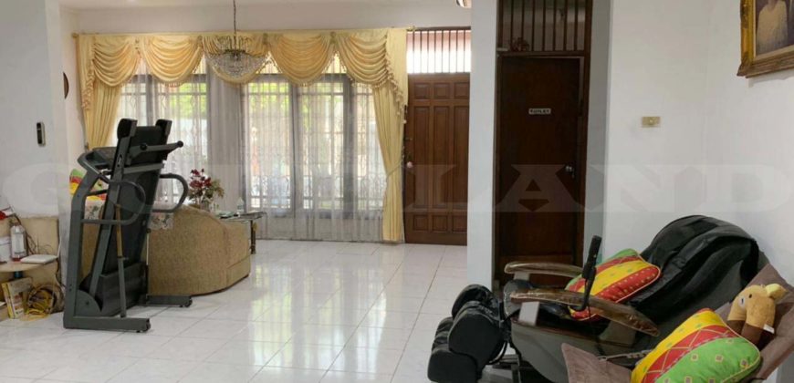 Kode : 13922 (Jm), Dijual Rumah sunter, Luas 180 meter (10×18 m2), jakarta Utara