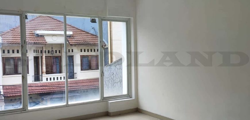 Kode : 13950 (Ta), DIjual Rumah Kelapa gading, Luas 129.5 meter (7×18.5 m2), Jakarta Utara