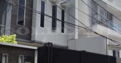 Kode : 17000 (Si), Dijual Rumah sunter, Luas 162 meter (9×18 m2), Jakarta Utara