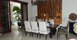 Kode : 17487 (Jm), Dijual Rumah kemang, uas 905 meter, Jakarta Selatan