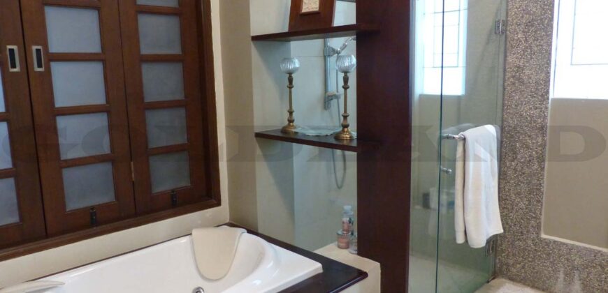 Kode : 17487 (Jm), Dijual Rumah kemang, uas 905 meter, Jakarta Selatan
