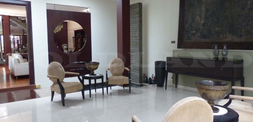 Kode : 17487 (Jm), Dijual Rumah kemang, uas 905 meter, Jakarta Selatan