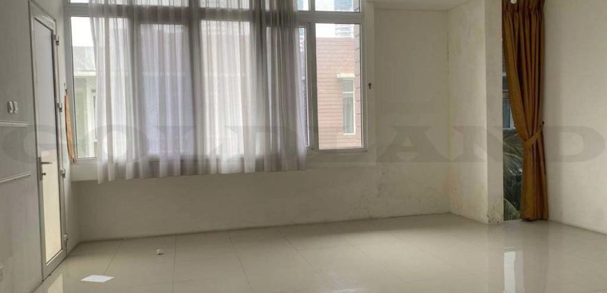 Kode : 17495 (Js), Dijual Rumah kemayoran,Luas 160 meter (8×20 m2), Jakarta Pusat