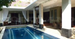 Kode : 17487 (Jm), Dijual Rumah kemang, uas 905 meter, Jakarta Selatan