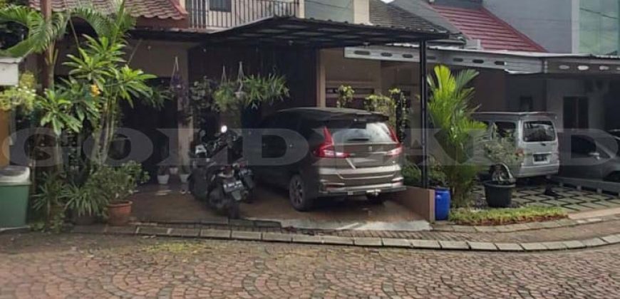 Kode : 17682 (Ta), Dijual rumah kebayoran, Luas 105 meter, Jakarta Selatan