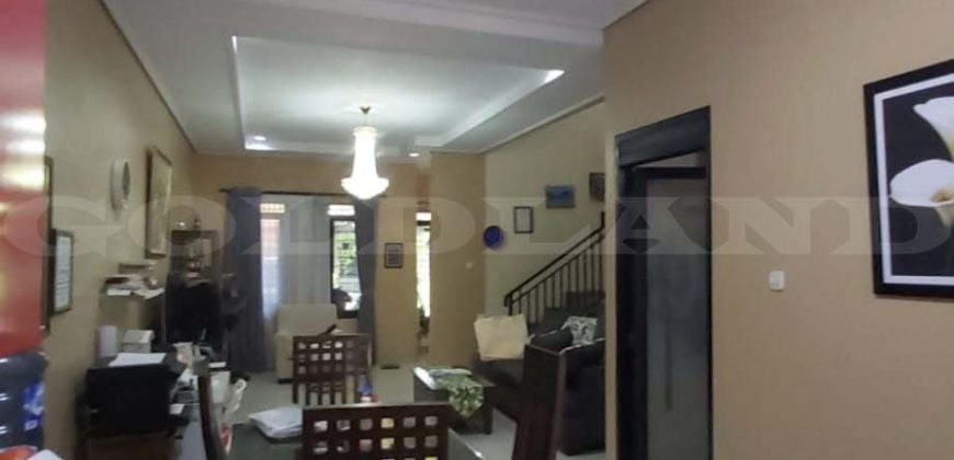 Kode : 17682 (Ta), Dijual rumah kebayoran, Luas 105 meter, Jakarta Selatan