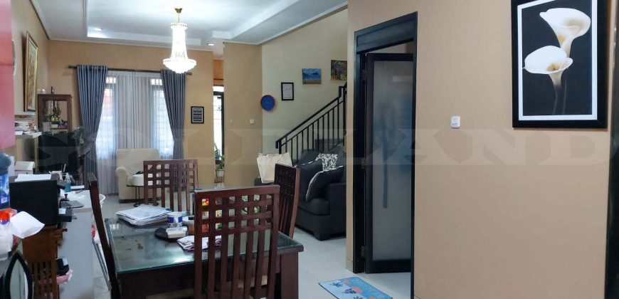 Kode : 17682 (Ta), Dijual rumah kebayoran, Luas 105 meter, Jakarta Selatan