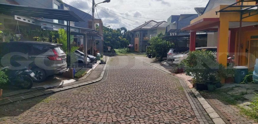 Kode : 17682 (Ta), Dijual rumah kebayoran, Luas 105 meter, Jakarta Selatan