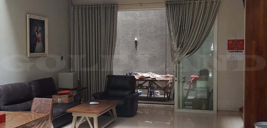 Kode : 17886 (Gd), Dijual rumah taman sari, luas 216.6 meter (7.6×28.5 m2), jakarta Barat