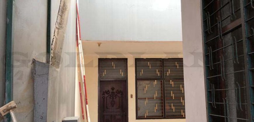 Kode : 17888 (Ta), Dijual rumah pinangsia, Luas 135 meter (4.5×30 m2), jakarta barat