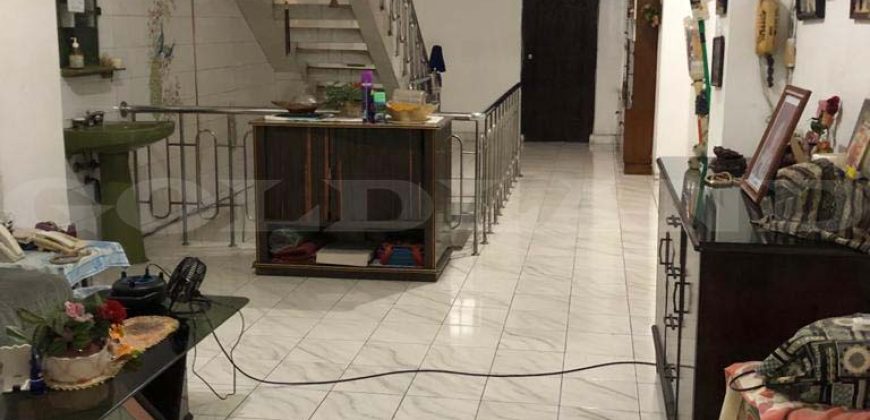 Kode : 17888 (Ta), Dijual rumah pinangsia, Luas 135 meter (4.5×30 m2), jakarta barat