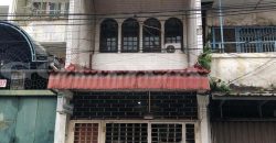 Kode : 17888 (Ta), Dijual rumah pinangsia, Luas 135 meter (4.5×30 m2), jakarta barat