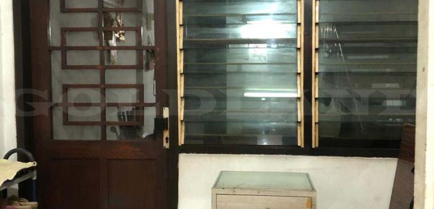 Kode : 17888 (Ta), Dijual rumah pinangsia, Luas 135 meter (4.5×30 m2), jakarta barat