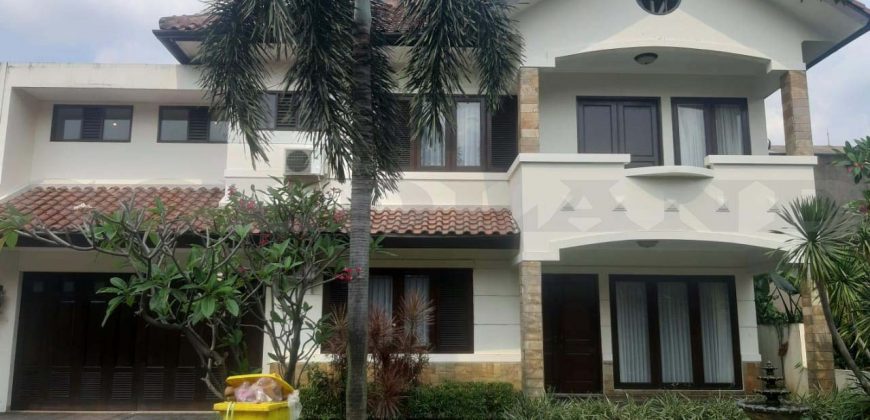 Kode : 18401 (Si/Yg), Disewa  rumah kemang, Luas 400 meter, jakarta Selatan