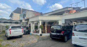 Kode : 18231 (Ad). Dijual rumah mampang prapatan, Luas 531 meter (18×29.5 m2), Jakarta selatan