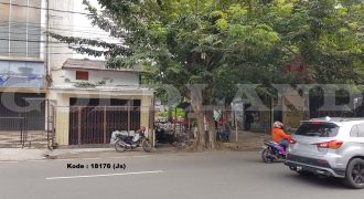 Kode : 18176 (Js), Dijual ruko kebayoran lama, luas 295 meter, jakarta selatan