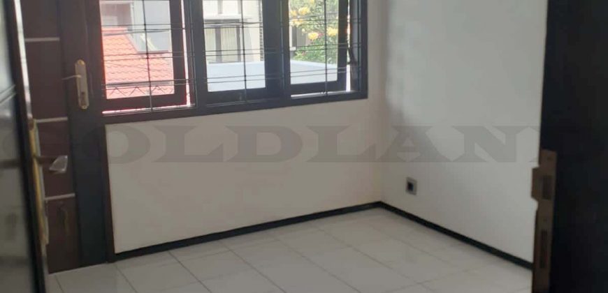 Kode  : 18418 (Js/Si), Dijual rumah kebayoran lama, Luas 165 meter, Jakarta Selatan