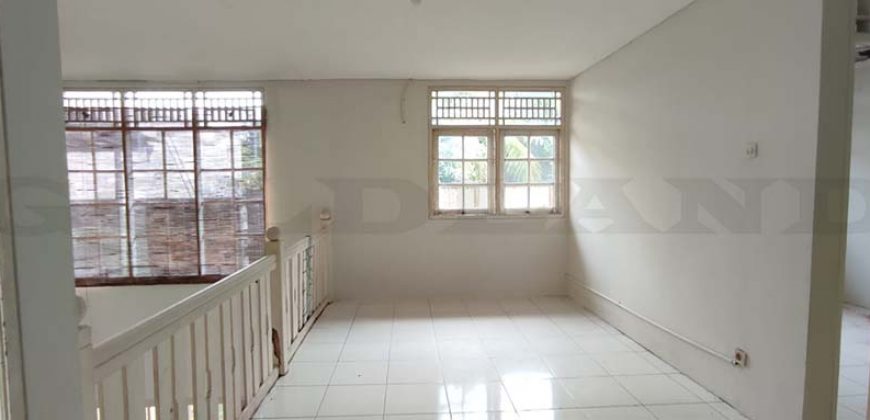 Kode  : 18409 (Si/Yg), Dijual rumah bintaro, luas 255 meter (15×17 m2), Jakarta selatan