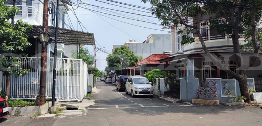 Kode : 18412 (Si/Bn), Dijual rumah sunter, Luas 208 meter (13×16 m2), Jakarta Utara