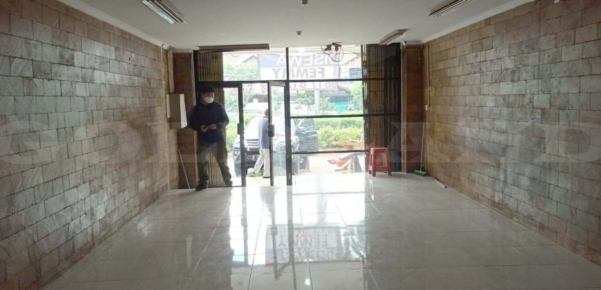 Kode : 18024 (Dj), Dijual/sewa ruko kelapa gading, Luas 72 meter (4.5×16 m2), jakarta utara