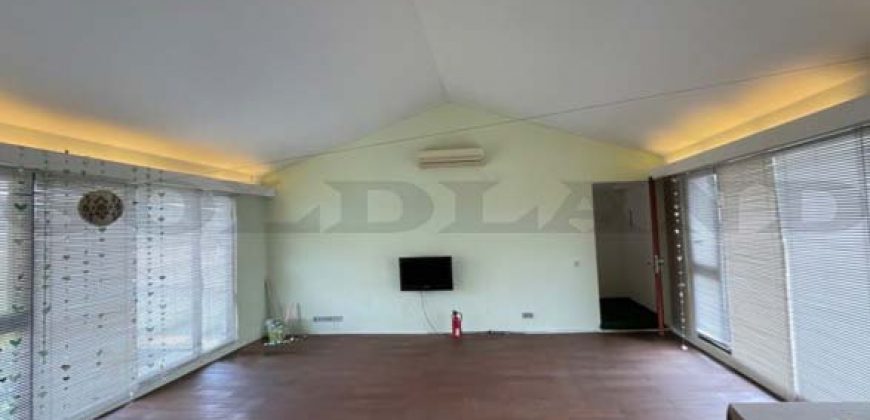 Kode : 18435 (Jm), Disewa rumah kemang, luas 600 meter, jakarta selatan
