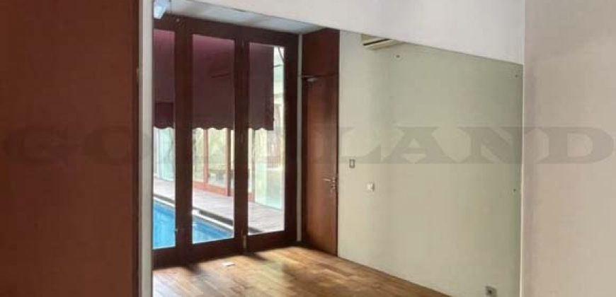 Kode : 18435 (Jm), Disewa rumah kemang, luas 600 meter, jakarta selatan