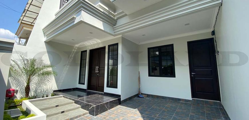 Kode : 18342 (Ad), Dijual rumah rawamangun, luas 105 meter (7×15 m2), Jakarta Timur