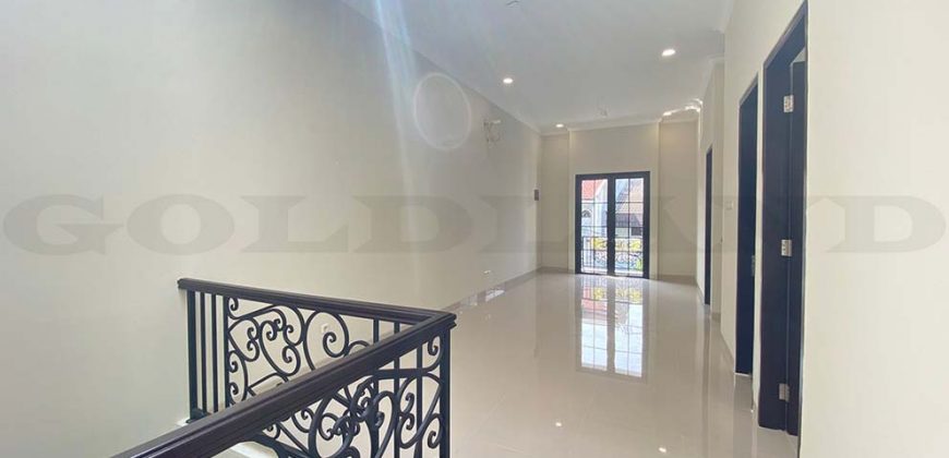 Kode : 18342 (Ad), Dijual rumah rawamangun, luas 105 meter (7×15 m2), Jakarta Timur