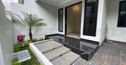 Kode : 18342 (Ad), Dijual rumah rawamangun, luas 105 meter (7×15 m2), Jakarta Timur