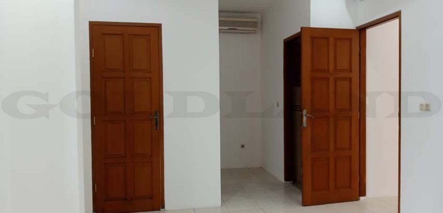 Kode : 18284 (Si), Dijual rumah sunter, luas 136 meter (8×17 m2), Jakrta Utara