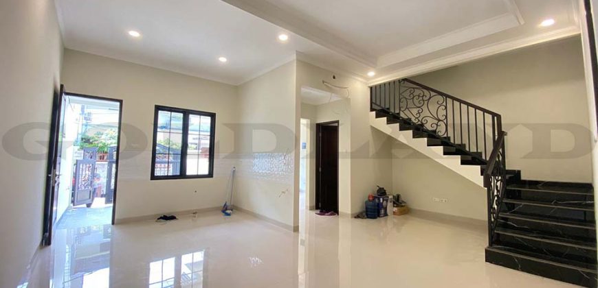 Kode : 18342 (Ad), Dijual rumah rawamangun, luas 105 meter (7×15 m2), Jakarta Timur