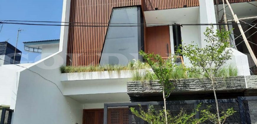 Kode : 17145 (Yl), Dijual rumah sunter, luas 102 meter (6×17 m2), Jakarta Utara