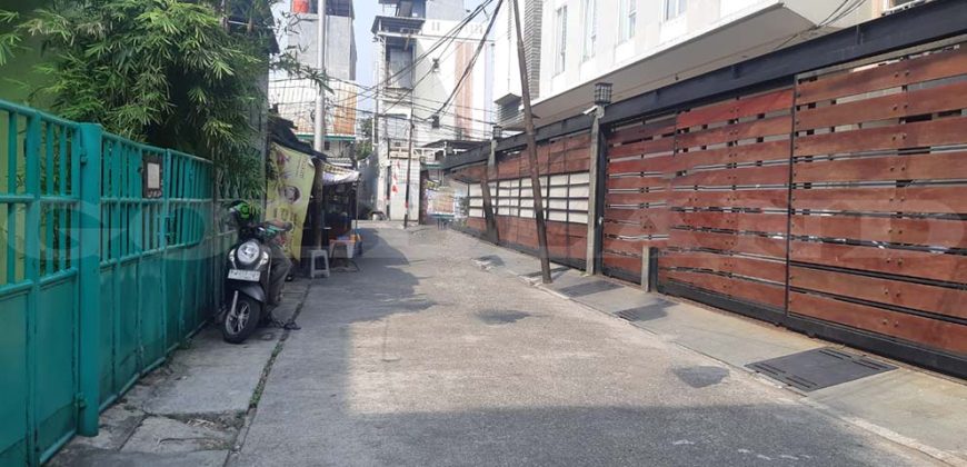 Kode : 17301 (Ad), Dijual ruko mangga besar, luas 163.75 m2), Jakarta  barat