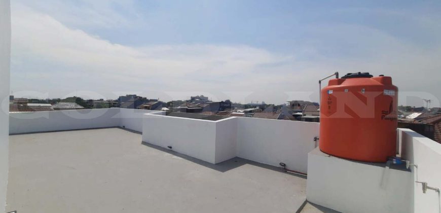 Kode : 17145 (Yl), Dijual rumah sunter, luas 102 meter (6×17 m2), Jakarta Utara