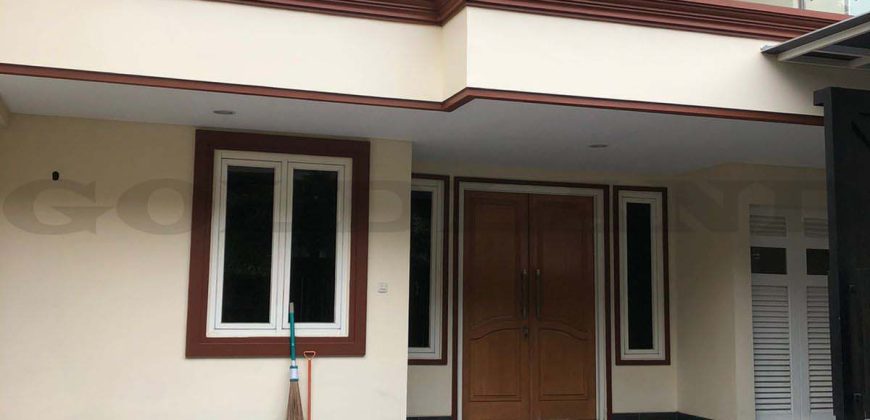 Kode : 18635 (Ta), Disewa rumah sunter, luas 200 meter (10×20 m2), jakarta Utara