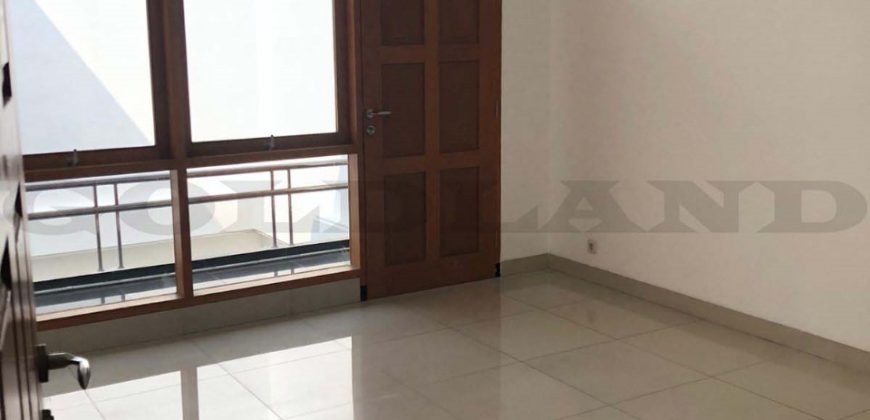 Kode : 02389 (Gd/Ir), Dijual rumah sunter, luas 342 meter (11×31 m2), Jakarta Utara