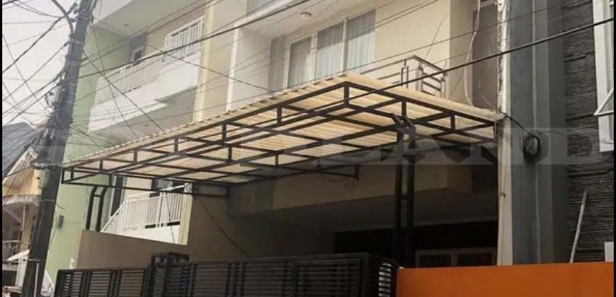Kode : 19203 (Dj), Disewa rumah sunter, luas 105 meter (7×15 m2), Jakarta Utara