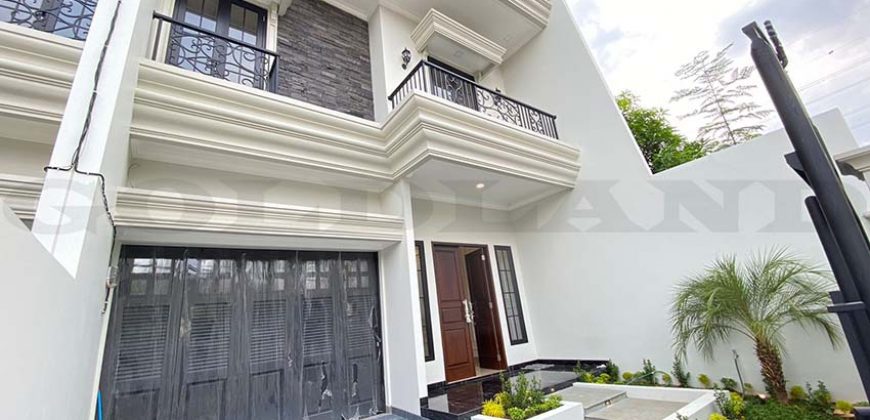 Kode : 19179 (Ad), Dijual rumah duren sawit, luas 175 meter (7×25 m2), Jakarta Timur