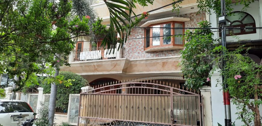 Kode : 19406 (Fd/Ta), Dijual rumah sunter, luas 198 meter (11×18 m2), Jakarta Utara